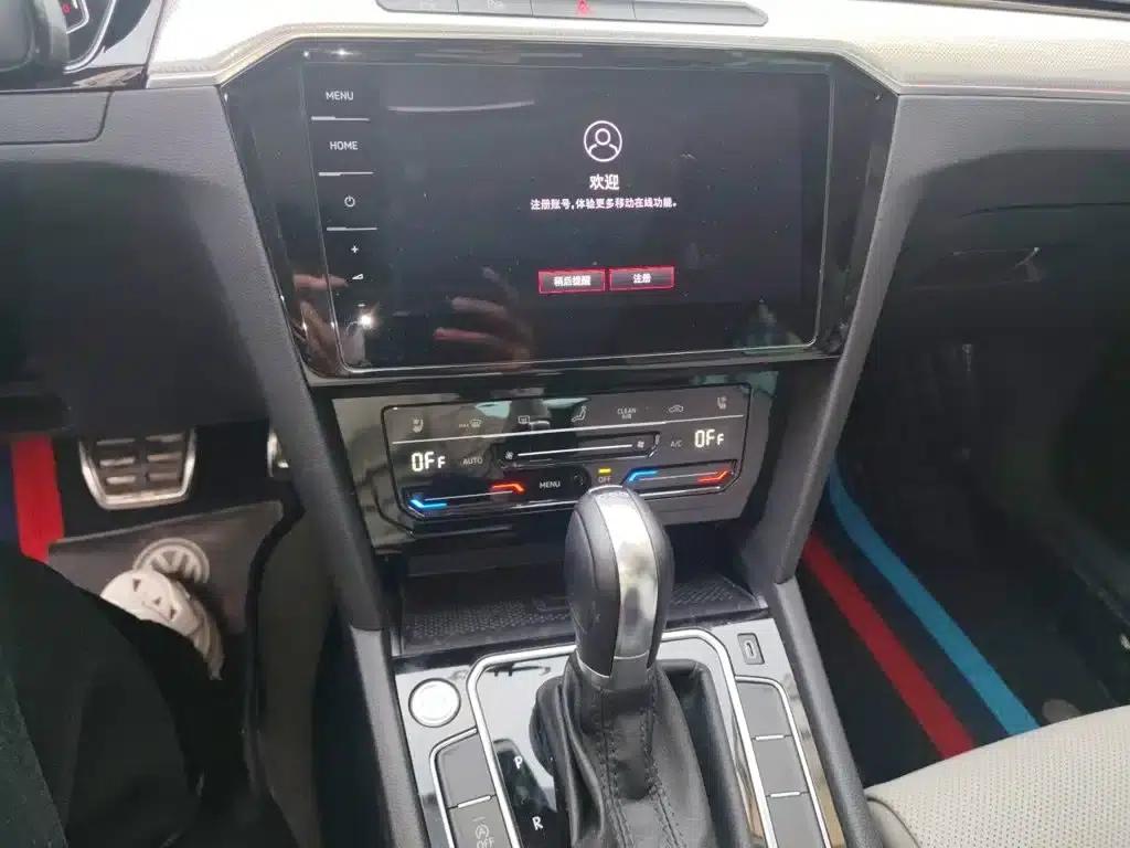 Volkswagen Magotan 2023 2 Millionth Unit Commemorative Edition 380TSI DSG Flagship Model — миниатюра 6