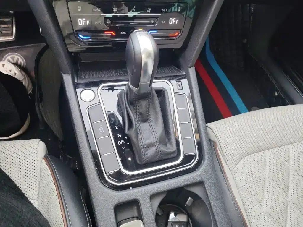 Volkswagen Magotan 2023 2 Millionth Unit Commemorative Edition 380TSI DSG Flagship Model — миниатюра 7