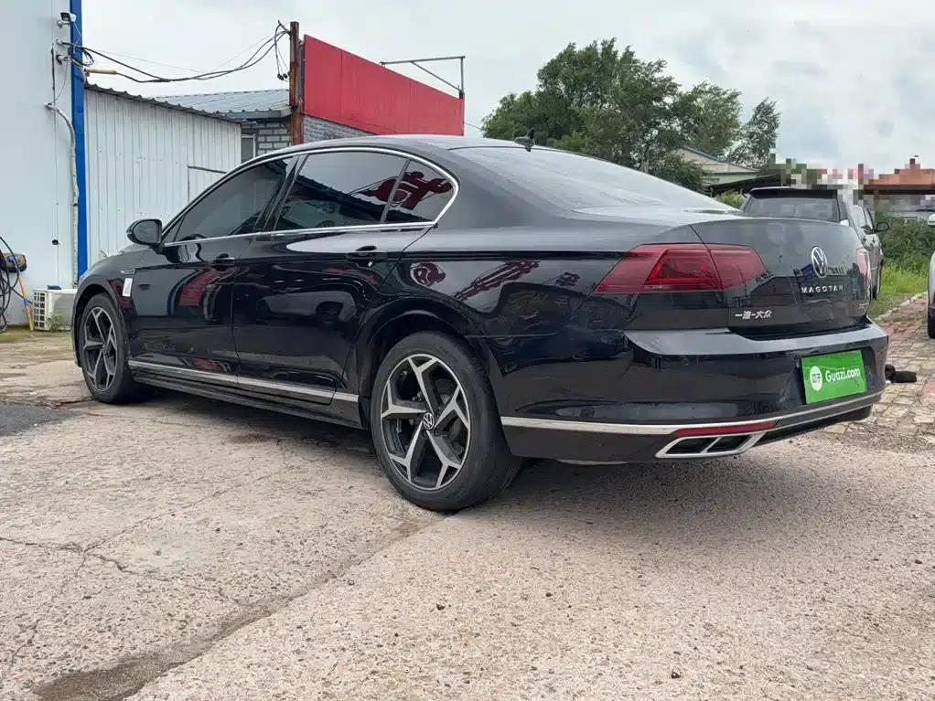 Volkswagen Magotan 2023 2 Millionth Unit Commemorative Edition 330TSI DSG Luxury — миниатюра 13