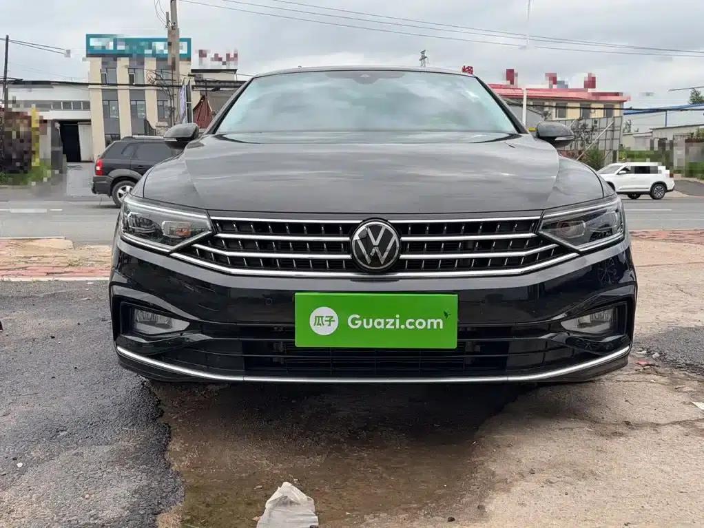 Volkswagen Magotan 2023 2 Millionth Unit Commemorative Edition 330TSI DSG Luxury — миниатюра 8