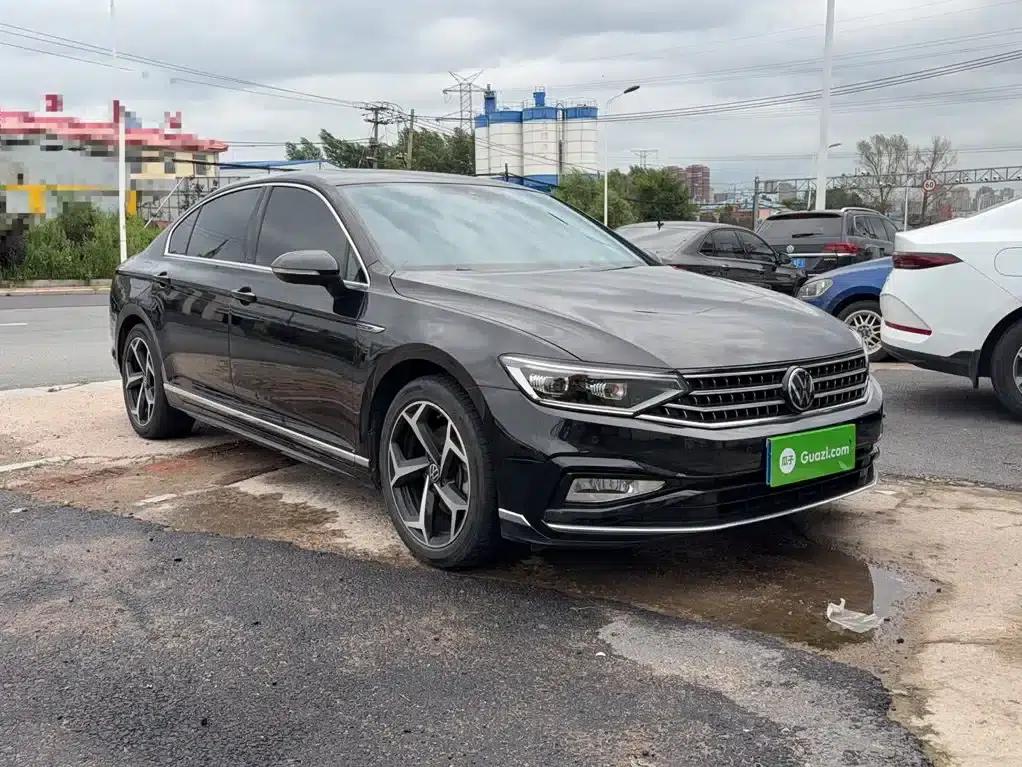 Volkswagen Magotan 2023 2 Millionth Unit Commemorative Edition 330TSI DSG Luxury — миниатюра 10