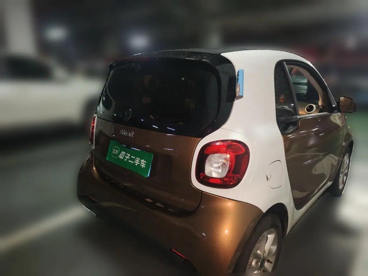 smart fortwo 2015 1.0L 52 kW hardtop Dynamic version — миниатюра 6