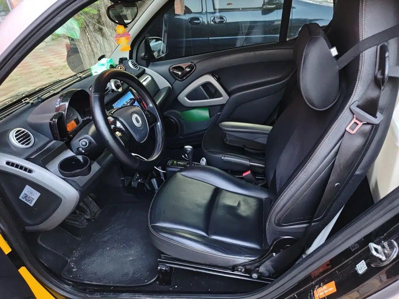smart fortwo 2012 1.0 MHD Hardtop Comfort Edition — миниатюра 15