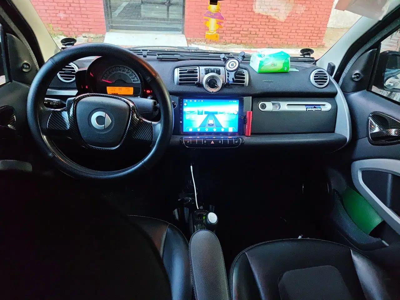 smart fortwo 2012 1.0 MHD Hardtop Comfort Edition — миниатюра 9