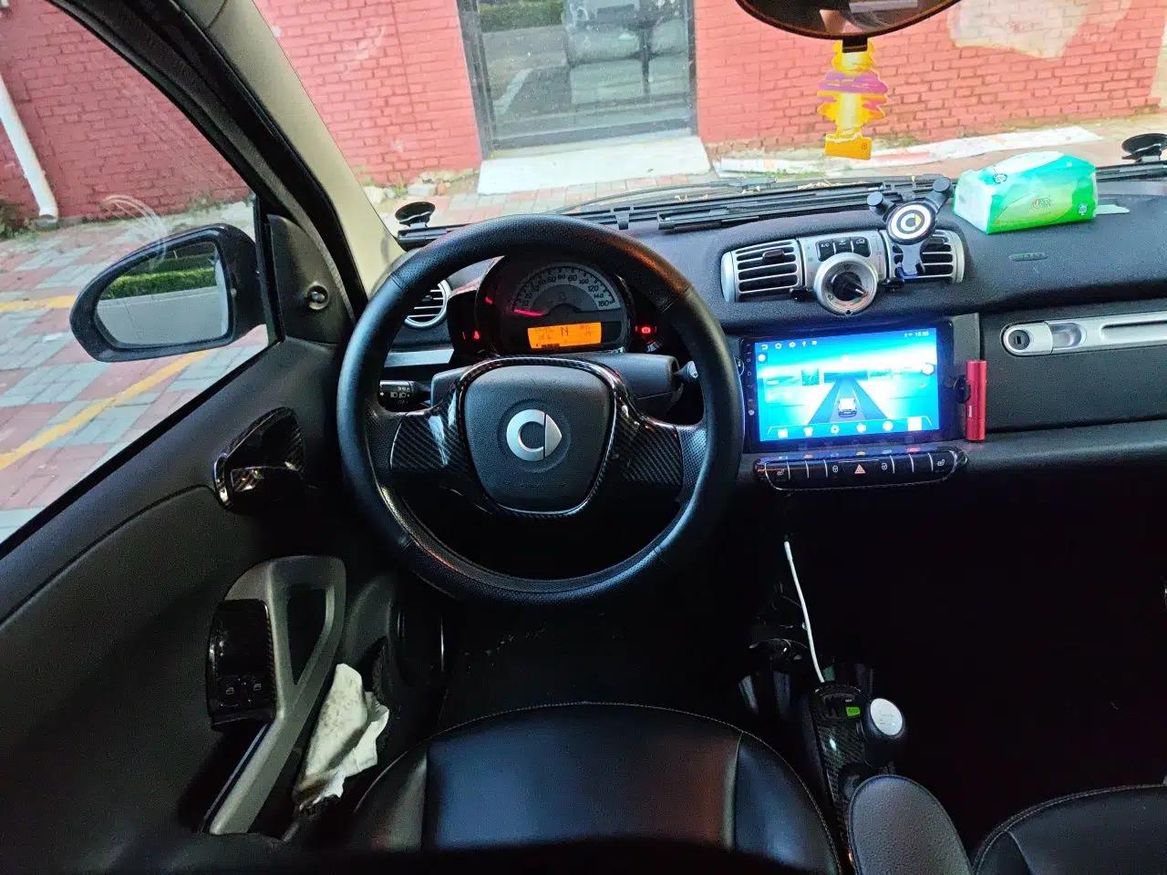 smart fortwo 2012 1.0 MHD Hardtop Comfort Edition — миниатюра 10