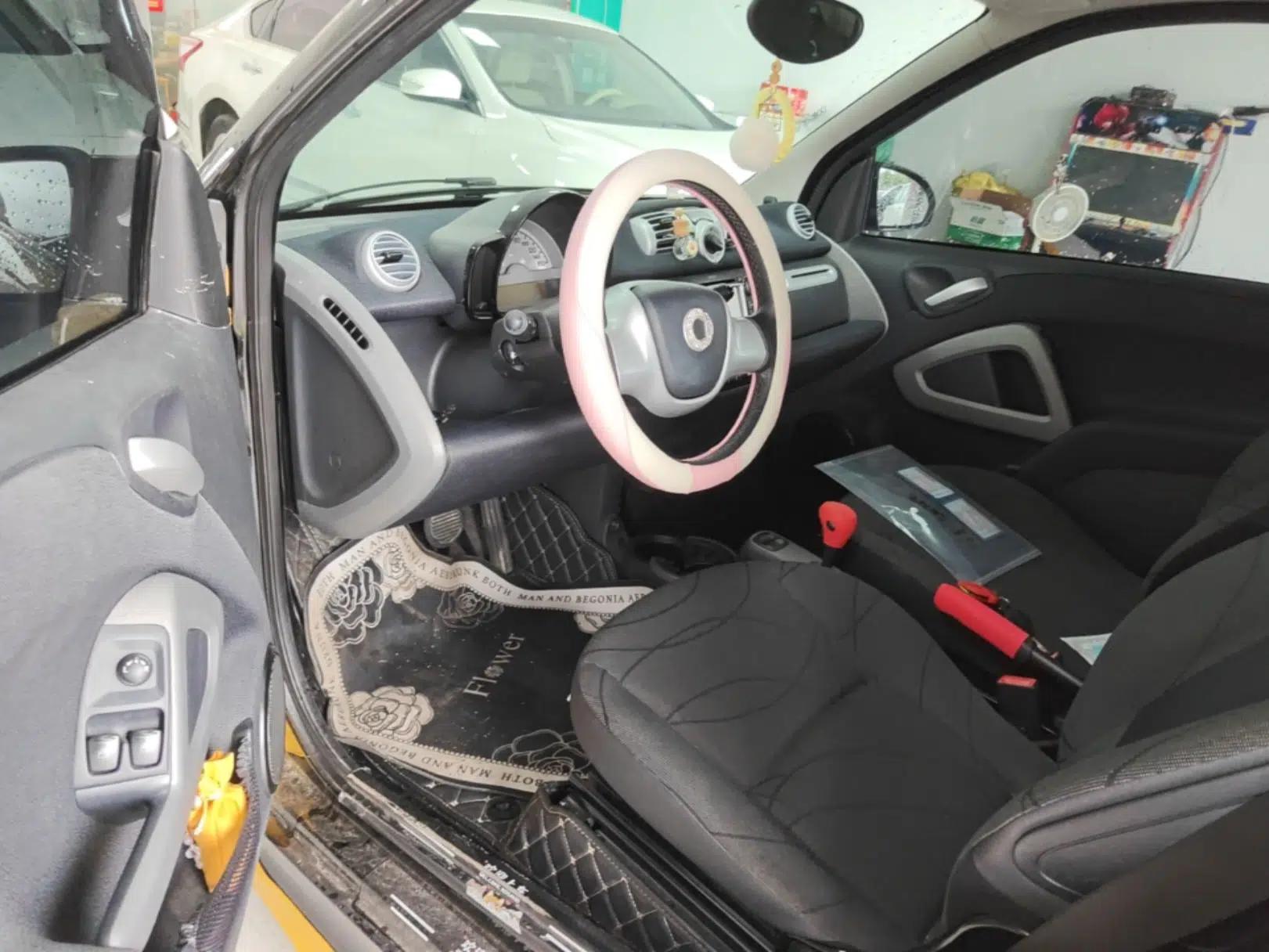 smart fortwo 2012 1.0 MHD Hardtop Passion Edition — миниатюра 18