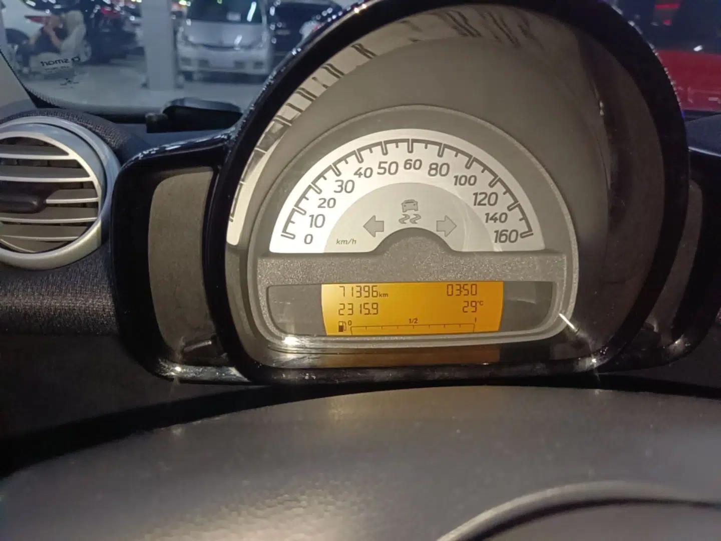 smart fortwo 2012 1.0 MHD Hardtop Standard Edition — миниатюра 19
