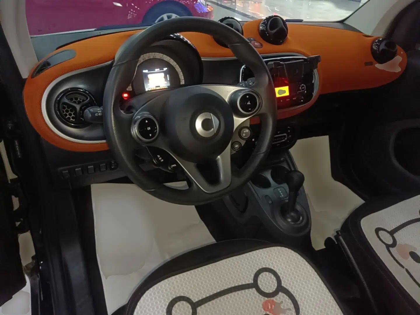 smart fortwo 2015 1.0L 52 kW Hardtop Passion Edition — миниатюра 17