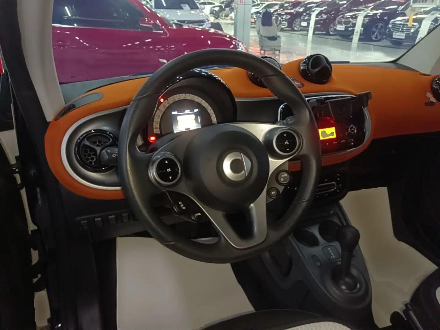 smart fortwo 2015 1.0L 52 kW Hardtop Passion Edition — миниатюра 18