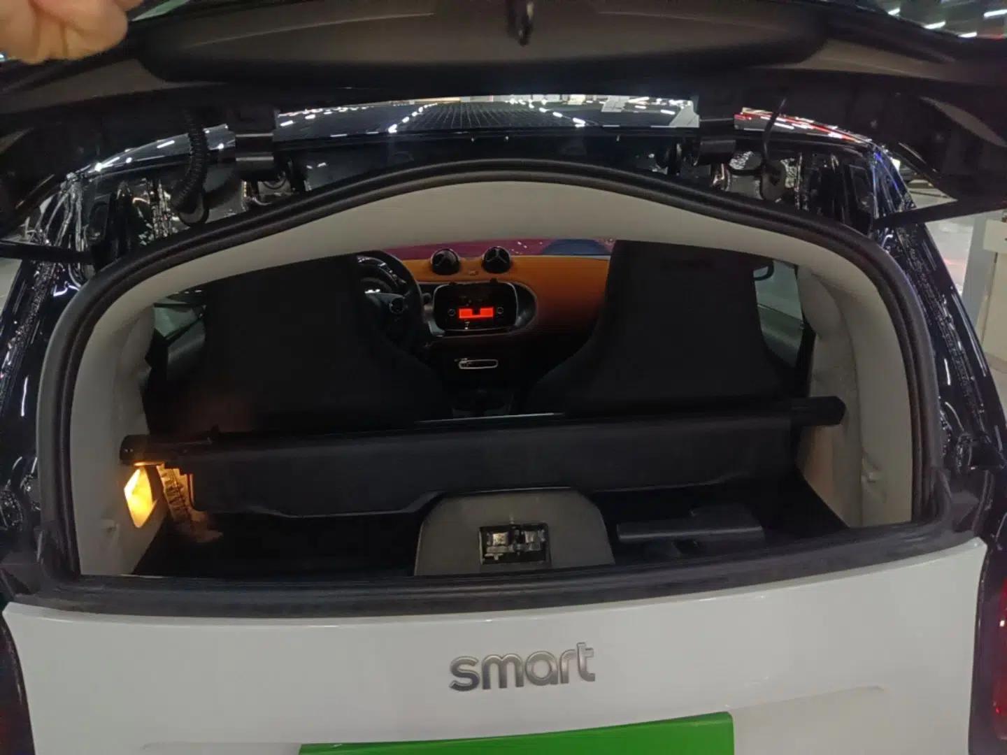 smart fortwo 2015 1.0L 52 kW Hardtop Passion Edition — миниатюра 27