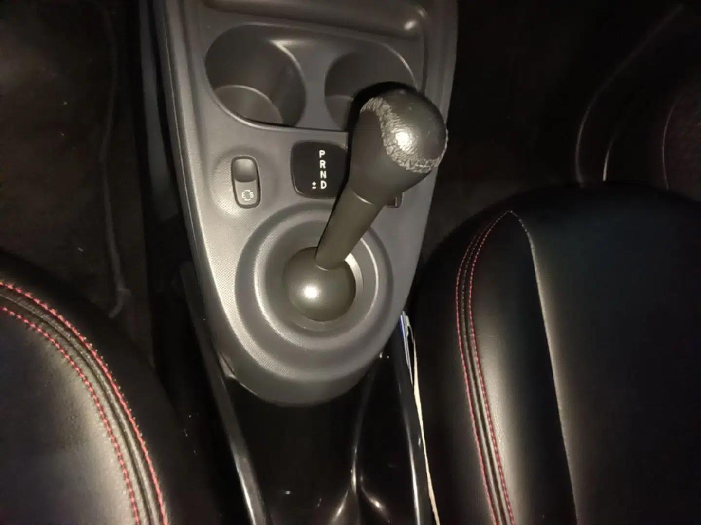 smart fortwo 2015 1.0L 52 kW hardtop Dynamic version — миниатюра 21