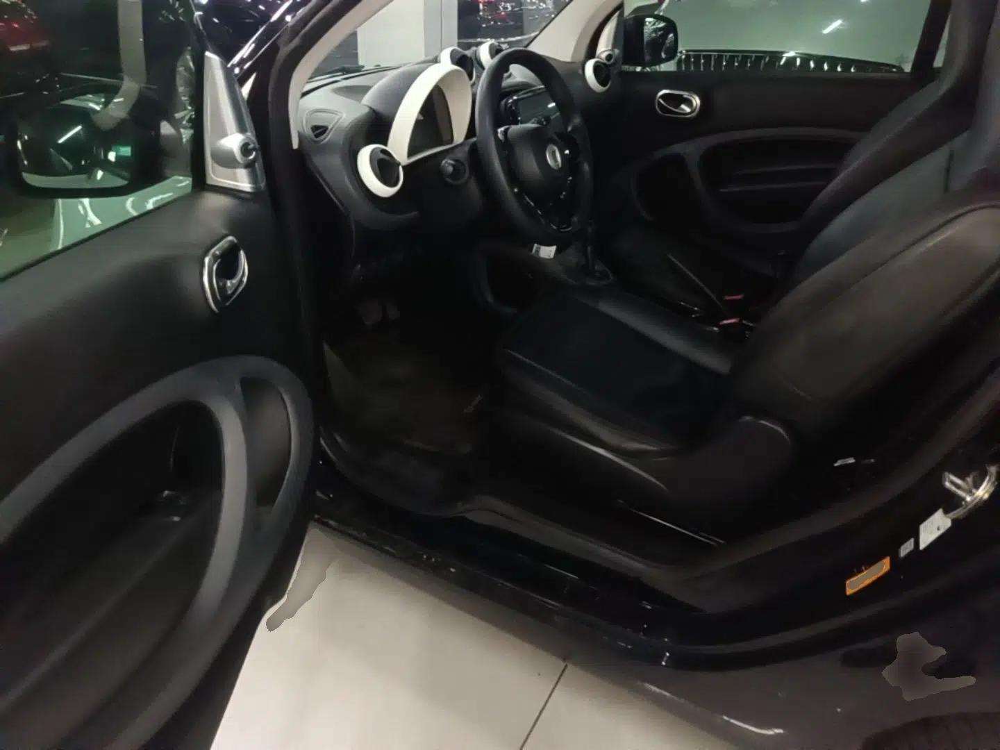 smart fortwo 2015 1.0L 52 kW hardtop Dynamic version — миниатюра 23