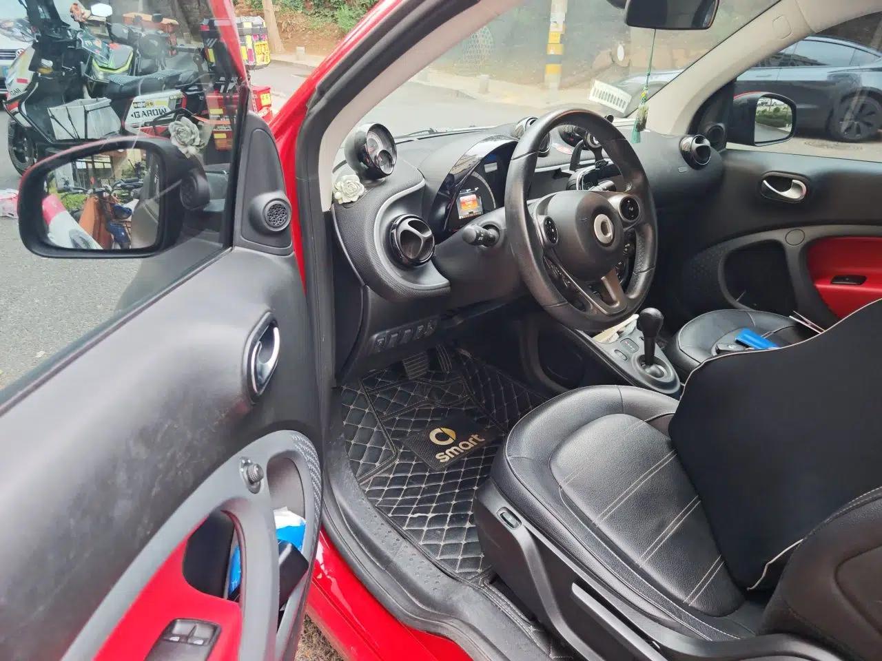 smart fortwo 2016 0.9T 66kW Hardtop Pioneer Edition — миниатюра 13