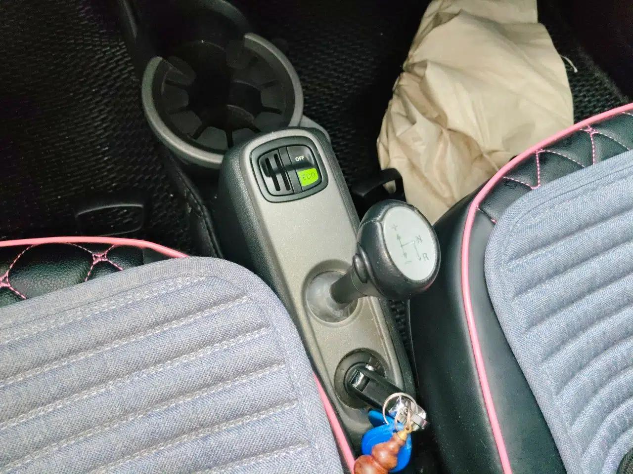 smart fortwo 2012 1.0 MHD Hardtop Standard Edition — миниатюра 14
