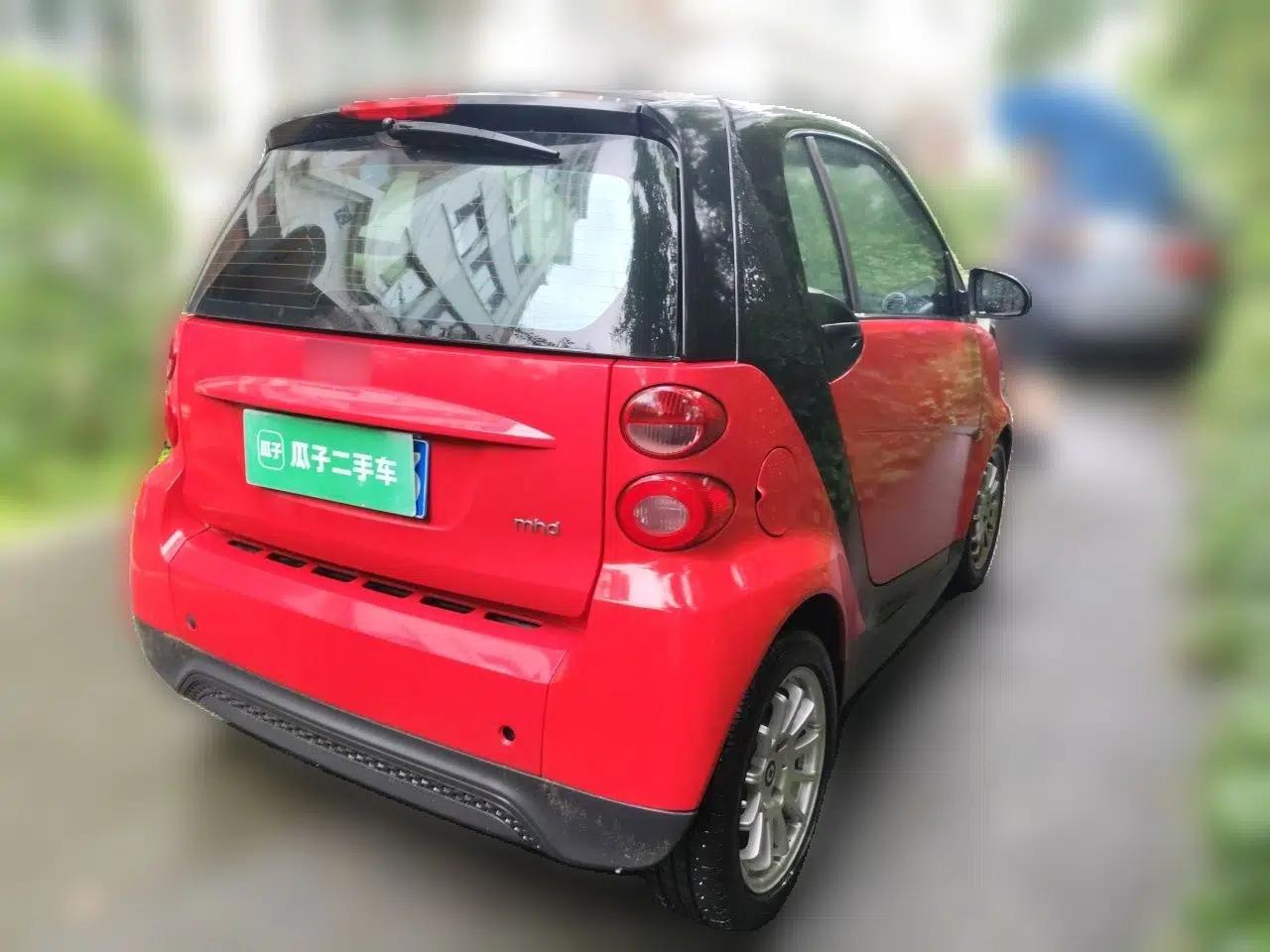 smart fortwo 2012 1.0 MHD Hardtop Standard Edition — миниатюра 6