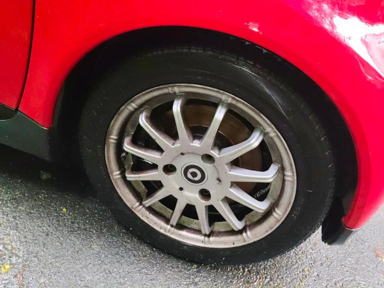 smart fortwo 2012 1.0 MHD Hardtop Standard Edition — миниатюра 8