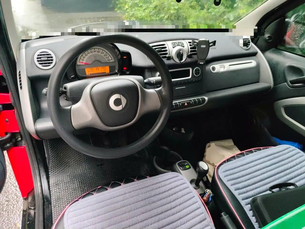 smart fortwo 2012 1.0 MHD Hardtop Standard Edition — миниатюра 9