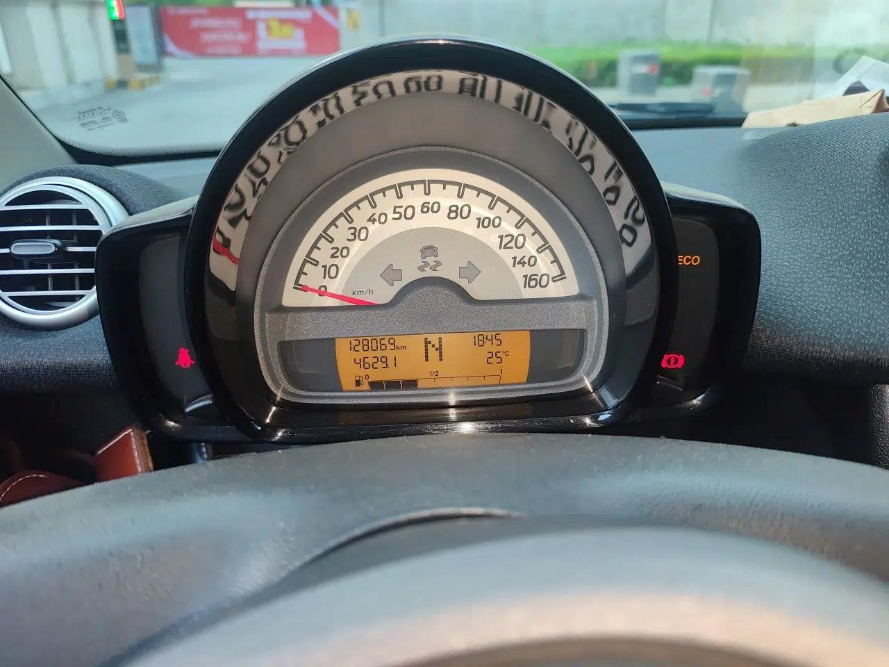 smart fortwo 2011 1.0 MHD Kobe Special Edition — миниатюра 11