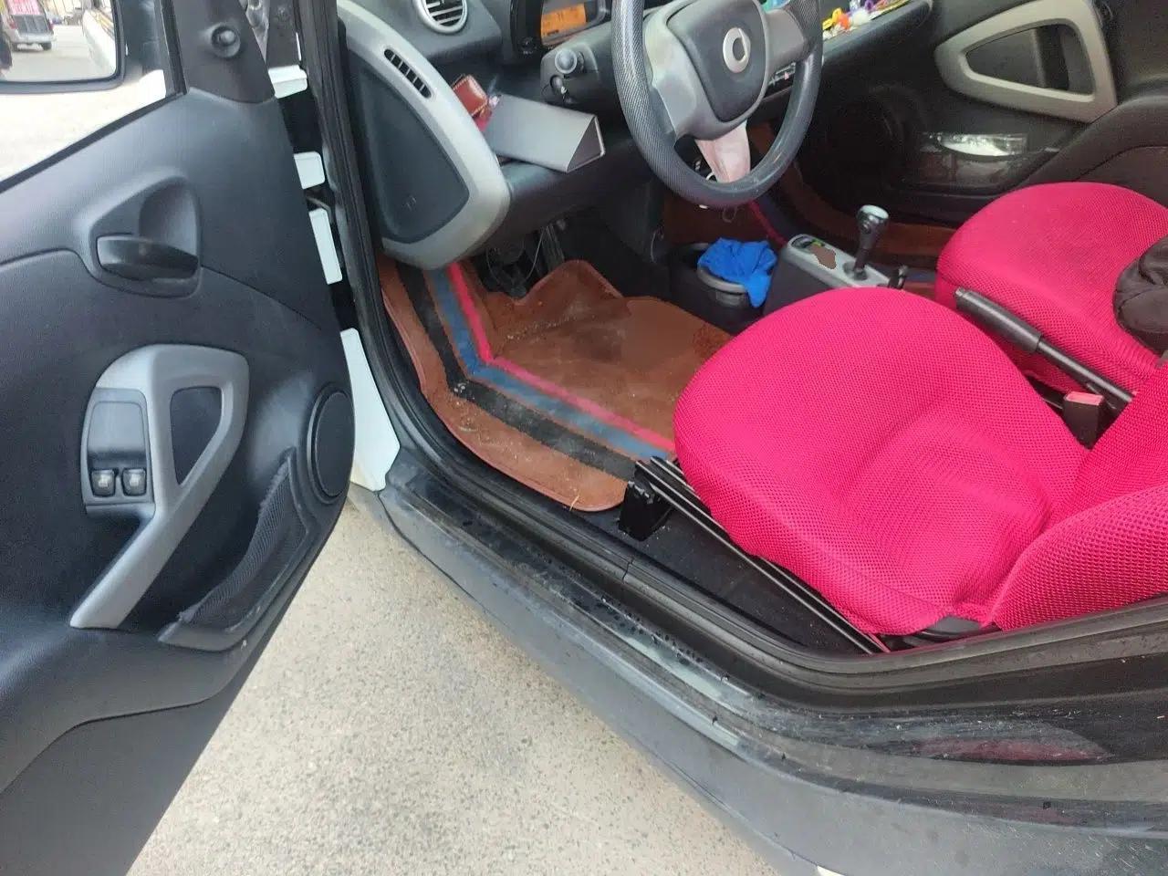 smart fortwo 2011 1.0 MHD Kobe Special Edition — миниатюра 16