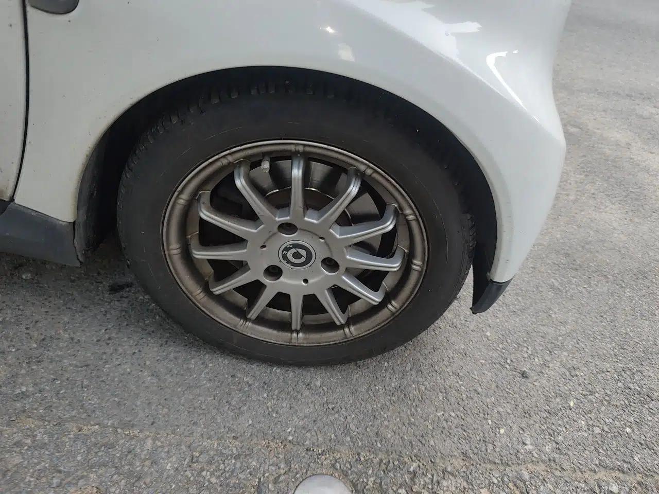smart fortwo 2011 1.0 MHD Kobe Special Edition — миниатюра 8