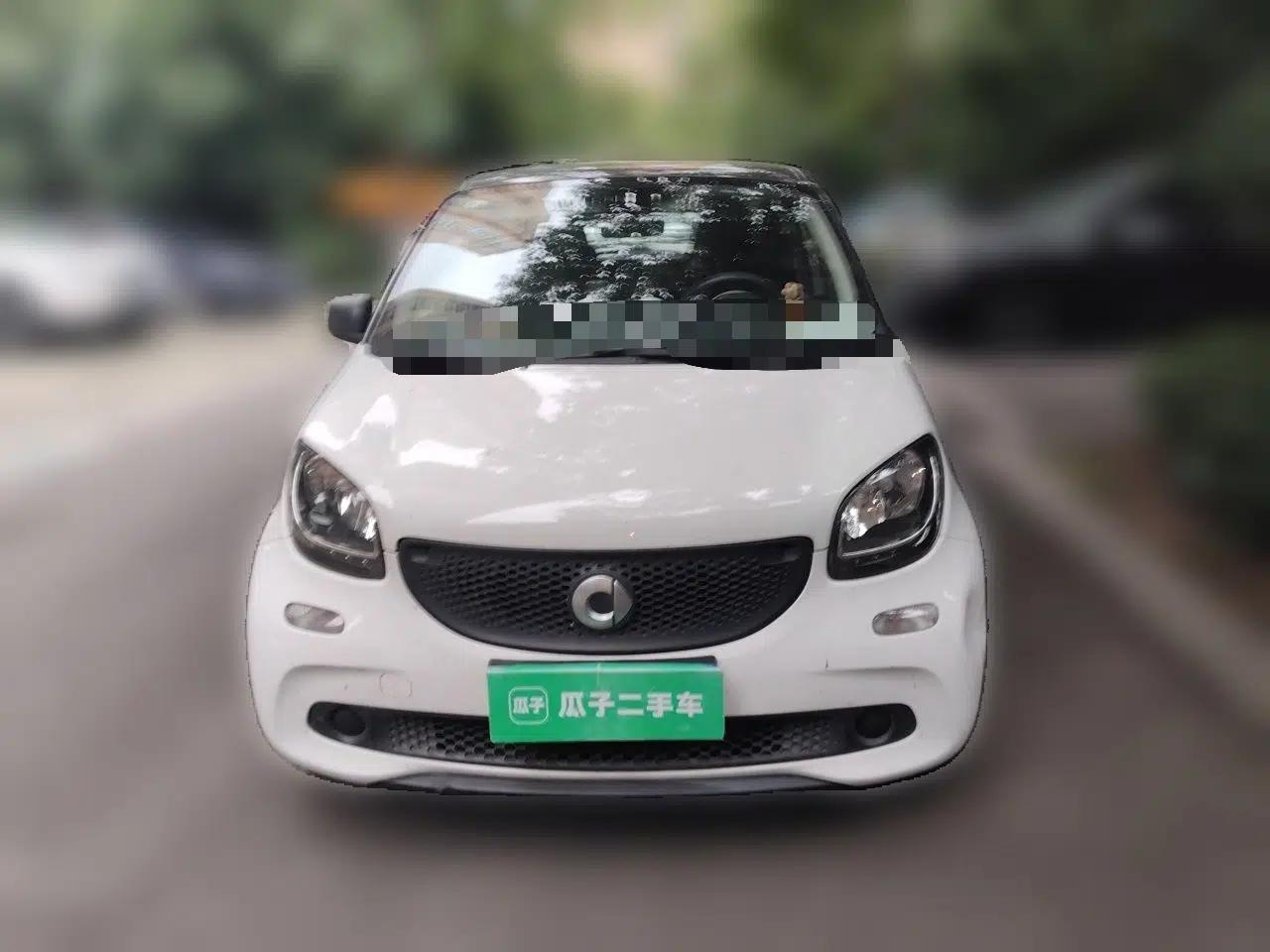 smart forfour 2016 1.0L 52 kW Dynamic Edition — миниатюра 2