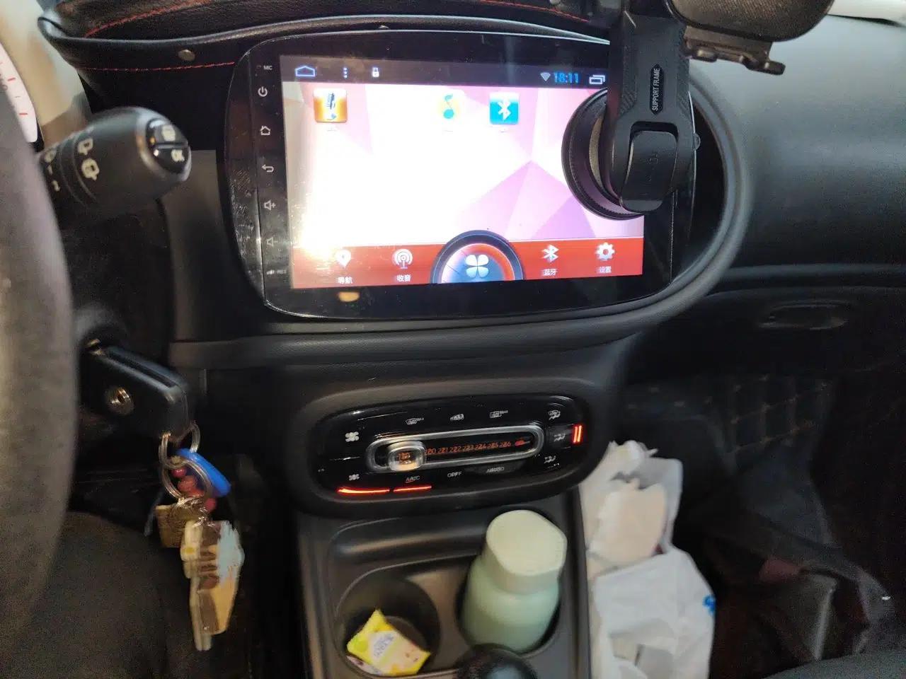 smart forfour 2016 1.0L 52 kW Dynamic Edition — миниатюра 13