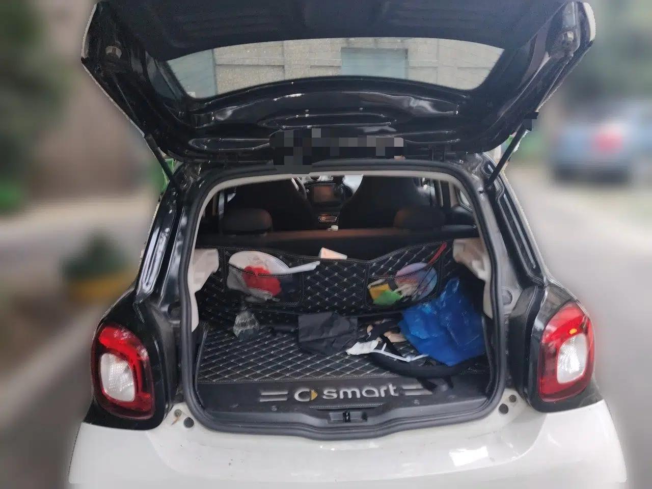 smart forfour 2016 1.0L 52 kW Dynamic Edition — миниатюра 19