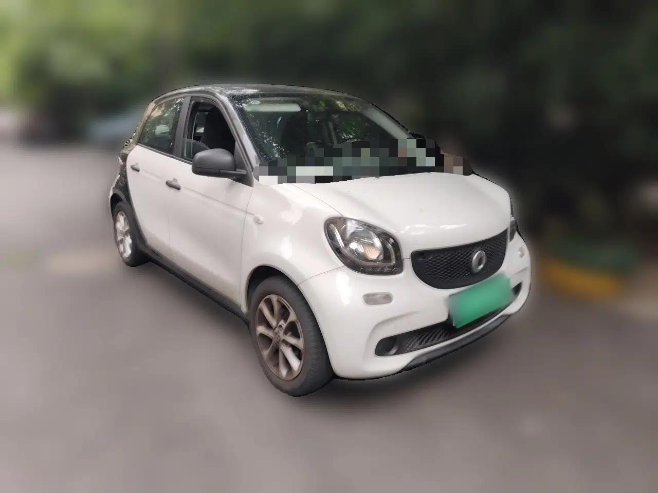 smart forfour 2016 1.0L 52 kW Dynamic Edition — миниатюра 3