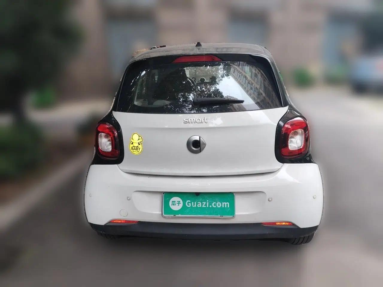 smart forfour 2016 1.0L 52 kW Dynamic Edition — миниатюра 5