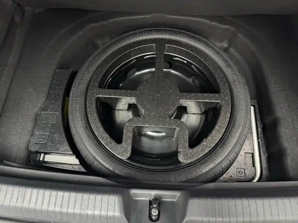 2023 Golf 280TSI DSG R-Line Lite — миниатюра 18