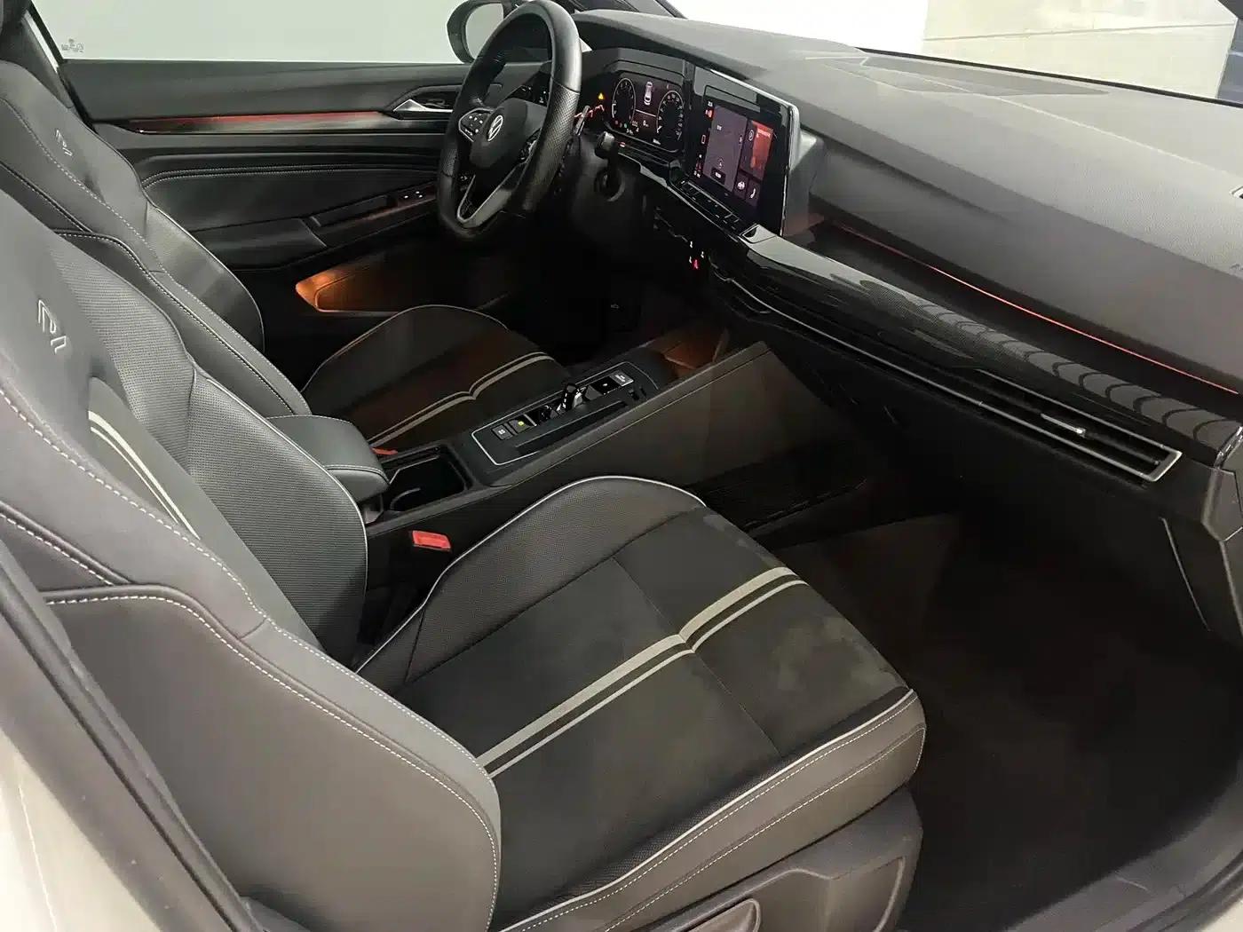 2021 Golf 280TSI DSG R-Line — миниатюра 17