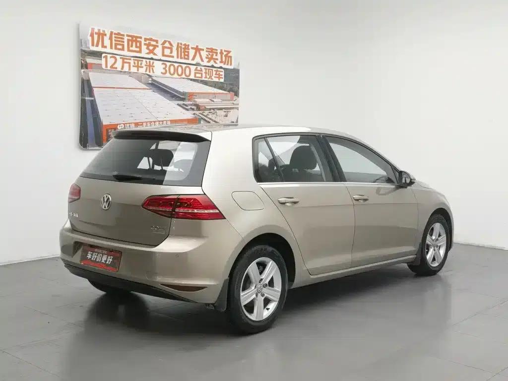 2015 Golf 1.6L Automatic Comfort — миниатюра 2