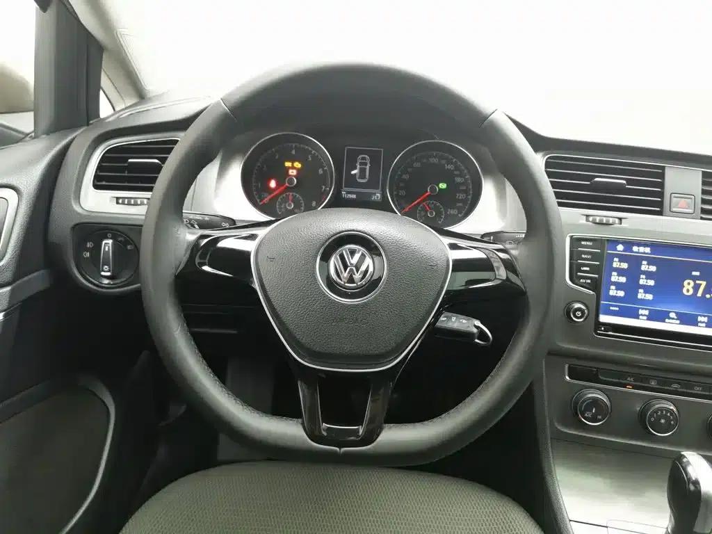 2015 Golf 1.6L Automatic Comfort — миниатюра 11