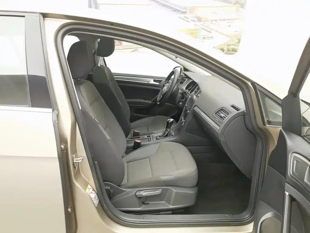 2015 Golf 1.6L Automatic Comfort — миниатюра 23