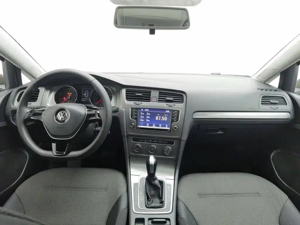 2015 Golf 1.6L Automatic Comfort — миниатюра 5
