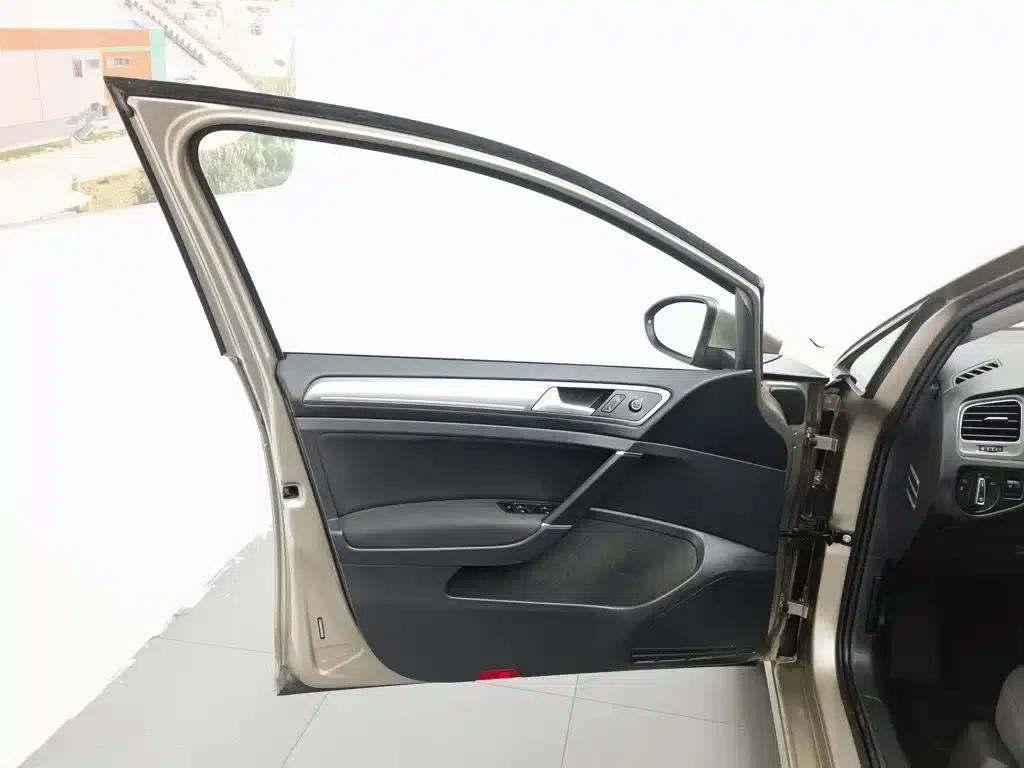 2015 Golf 1.6L Automatic Comfort — миниатюра 8