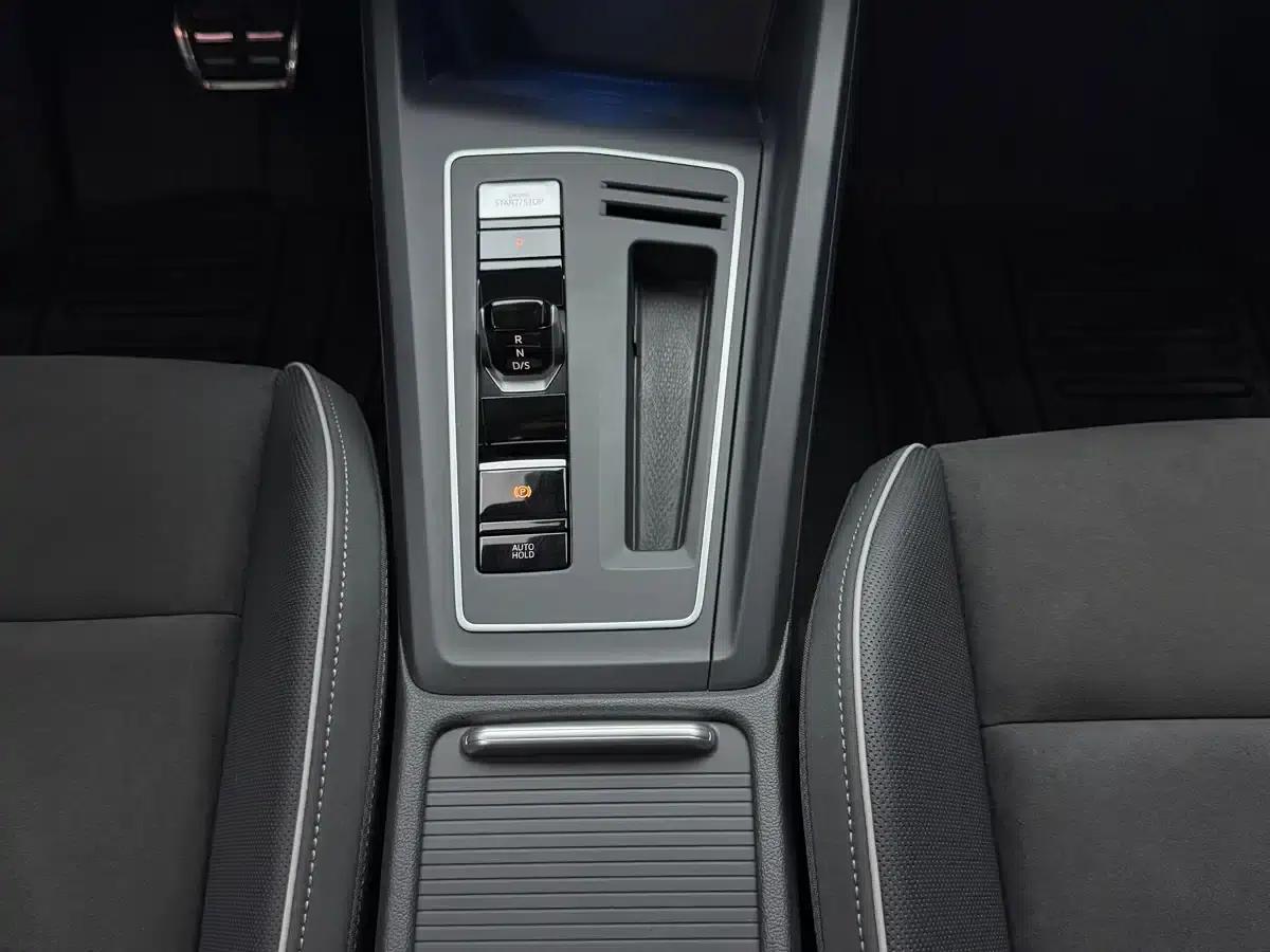 2021 Golf 280TSI DSG R-Line — миниатюра 13