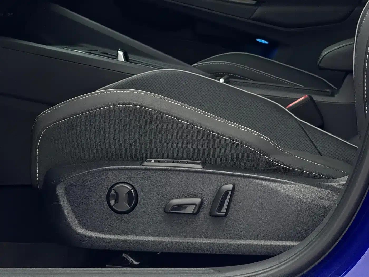 2021 Golf 280TSI DSG R-Line — миниатюра 20