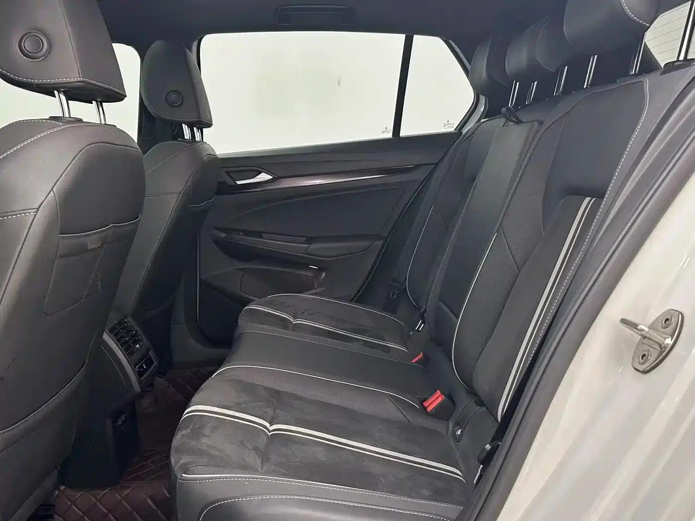 2021 Golf 280TSI DSG R-Line — миниатюра 8