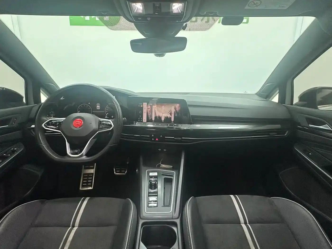 2021 Golf 280TSI DSG R-Line — миниатюра 10