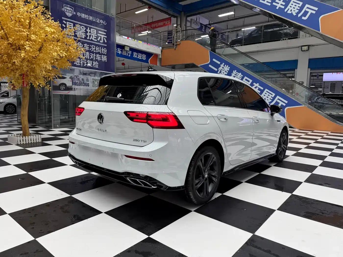 2023 Golf Facelift 280TSI DSG R-Line Lite — миниатюра 18