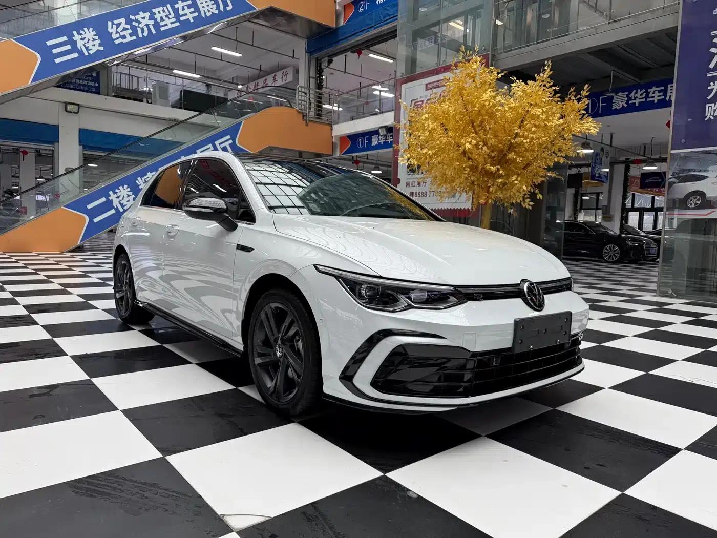 2023 Golf Facelift 280TSI DSG R-Line Lite — миниатюра 3
