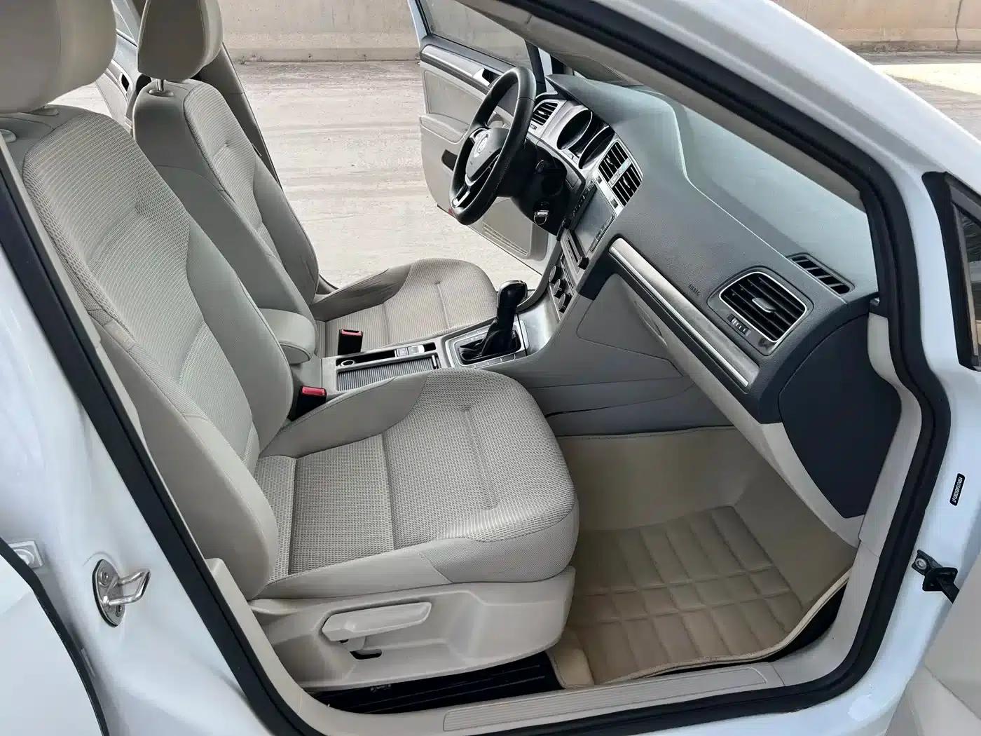 2016 Golf 230TSI Automatic Comfort — миниатюра 16