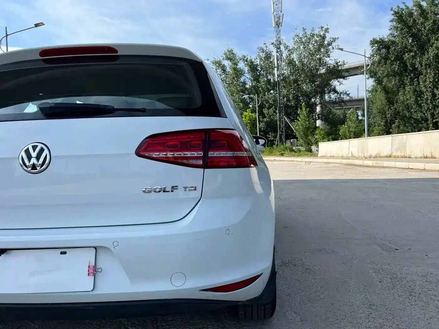 2016 Golf 230TSI Automatic Comfort — миниатюра 19