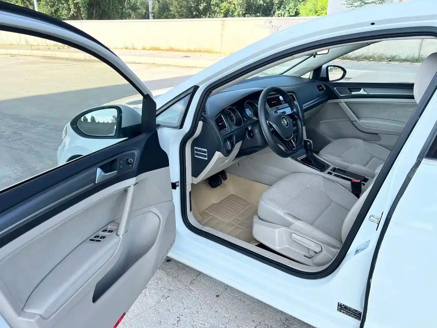 2016 Golf 230TSI Automatic Comfort — миниатюра 9