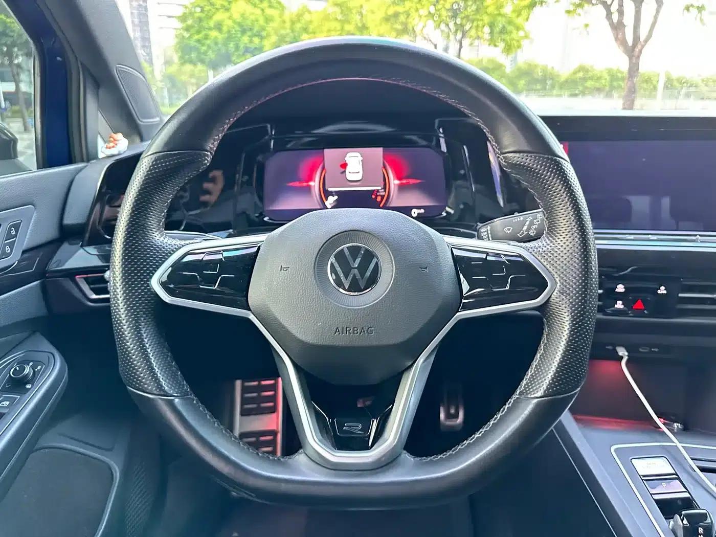 2023 Golf 280TSI DSG R-Line Lite — миниатюра 5