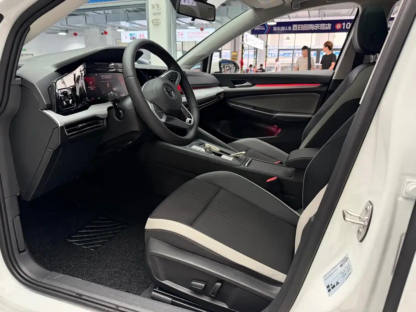 2023 Golf 280TSI DSG Pro — миниатюра 5