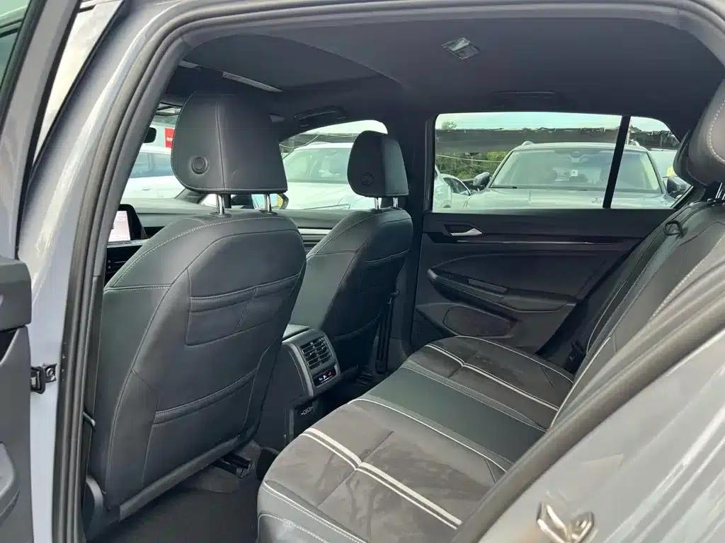 2023 Golf Facelift 280TSI DSG R-Line — миниатюра 15
