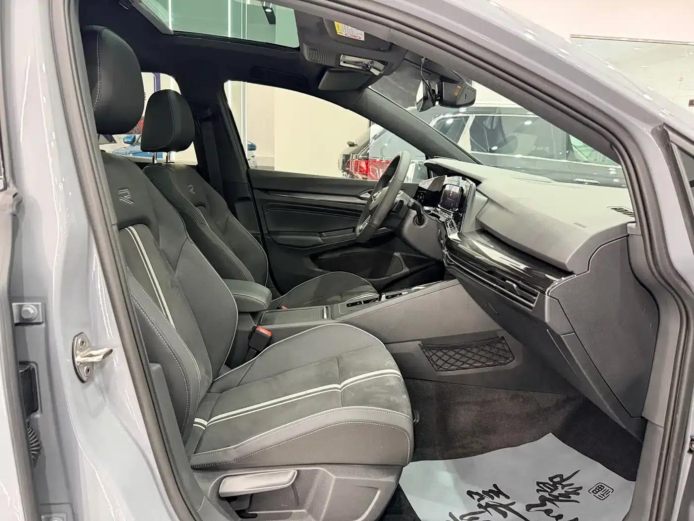 2021 Golf 280TSI DSG R-Line — миниатюра 15