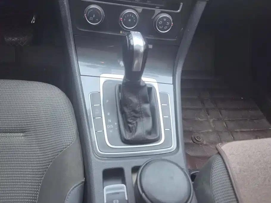 2019 Golf 280TSI DSG Comfort (China VI Emission Standard) — миниатюра 16